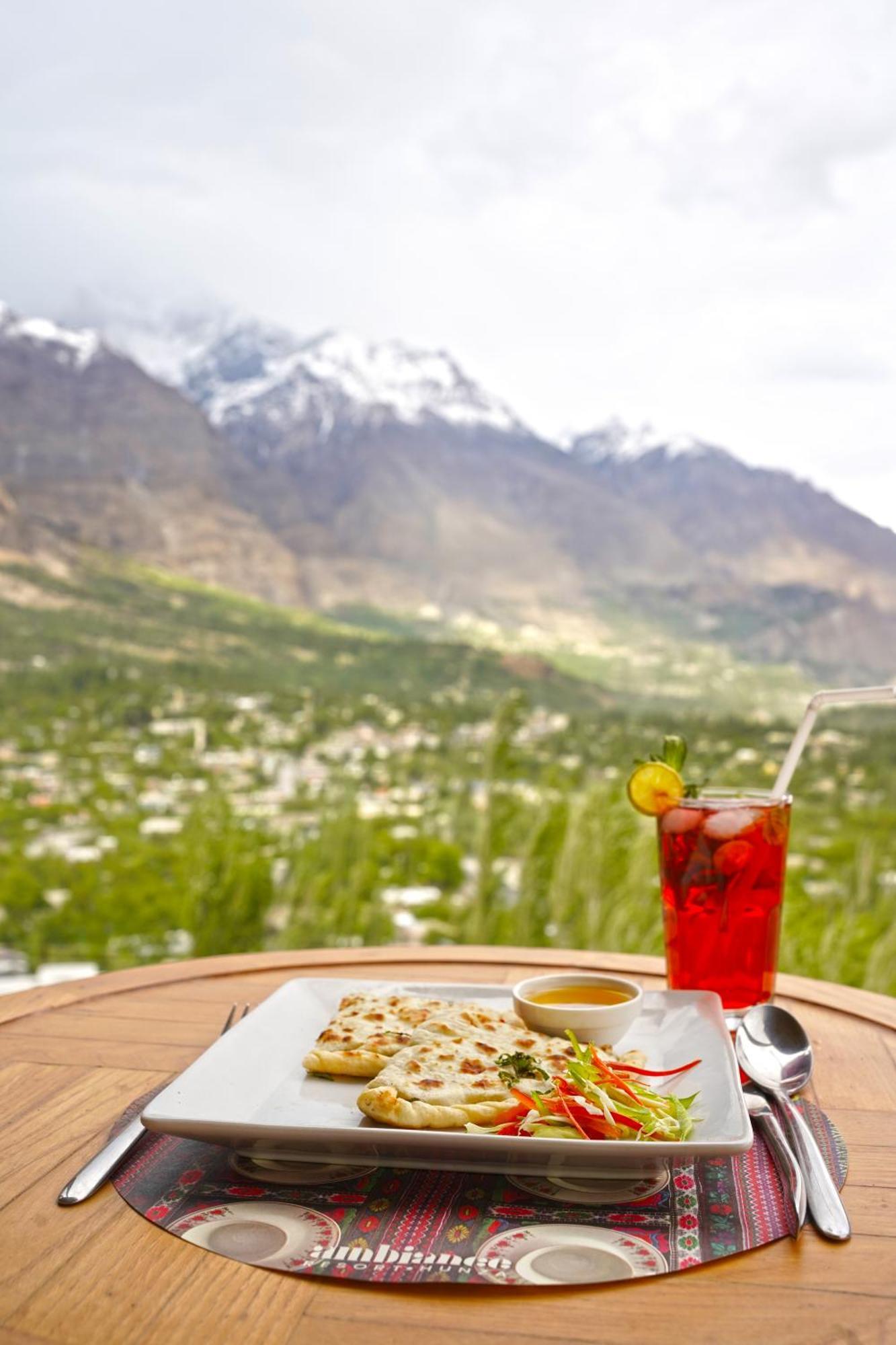 Ambiance Resort Hunza Karimabad  Exteriör bild